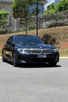 BMW 320i 2.0 16V TURBO FLEX M SPORT AUTOMÁTICO BMW 320i 2.0 16V TURBO FLEX M SPORT AUTOMÁTICO